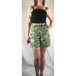 90’s Vintage ‘White Stag’ Green Tropical Floral High Waist Bermuda Shorts